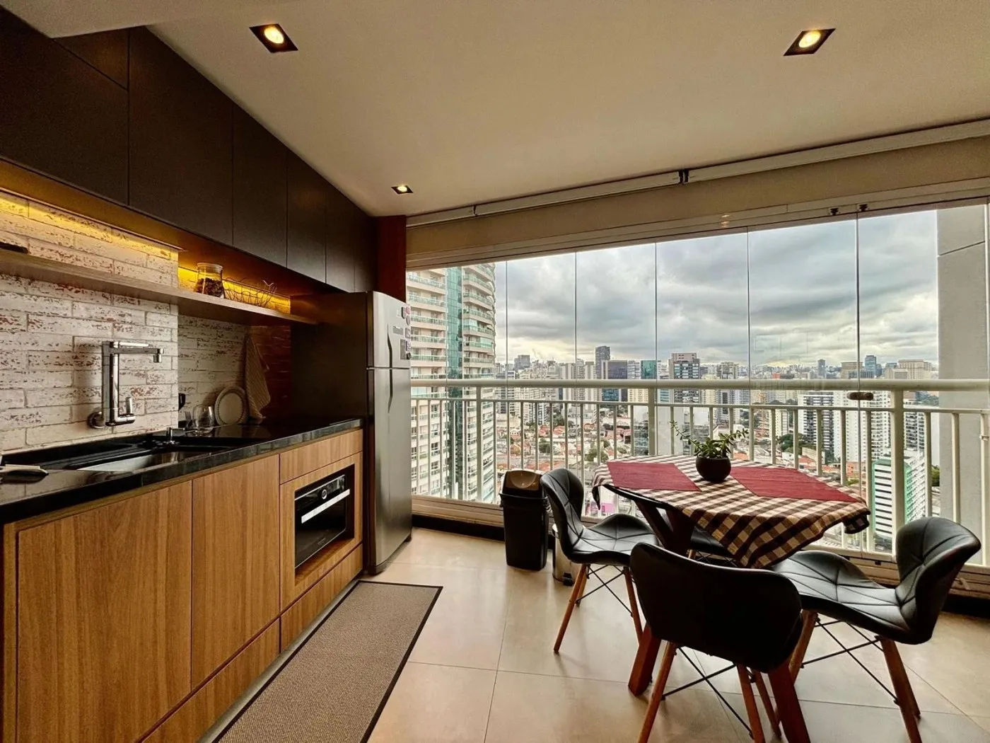 Imagem Apartamento para Venda em São Paulo, Pinheiros, 1 dormitório, 2 banheiros, 1 vaga