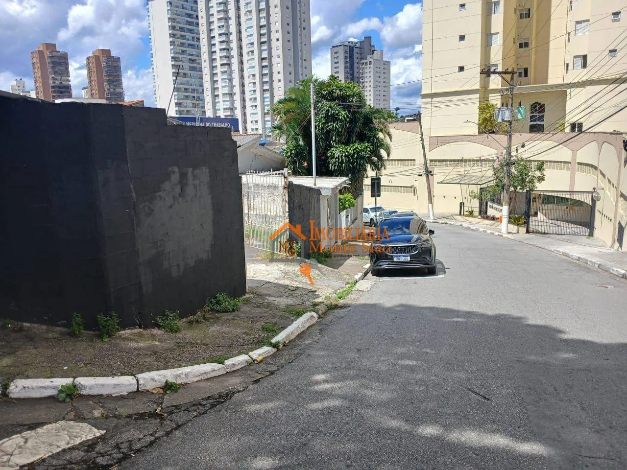 Imagem Terreno à venda, 400 m² por R$ 2.000.000,00 - Centro - Guarulhos/SP