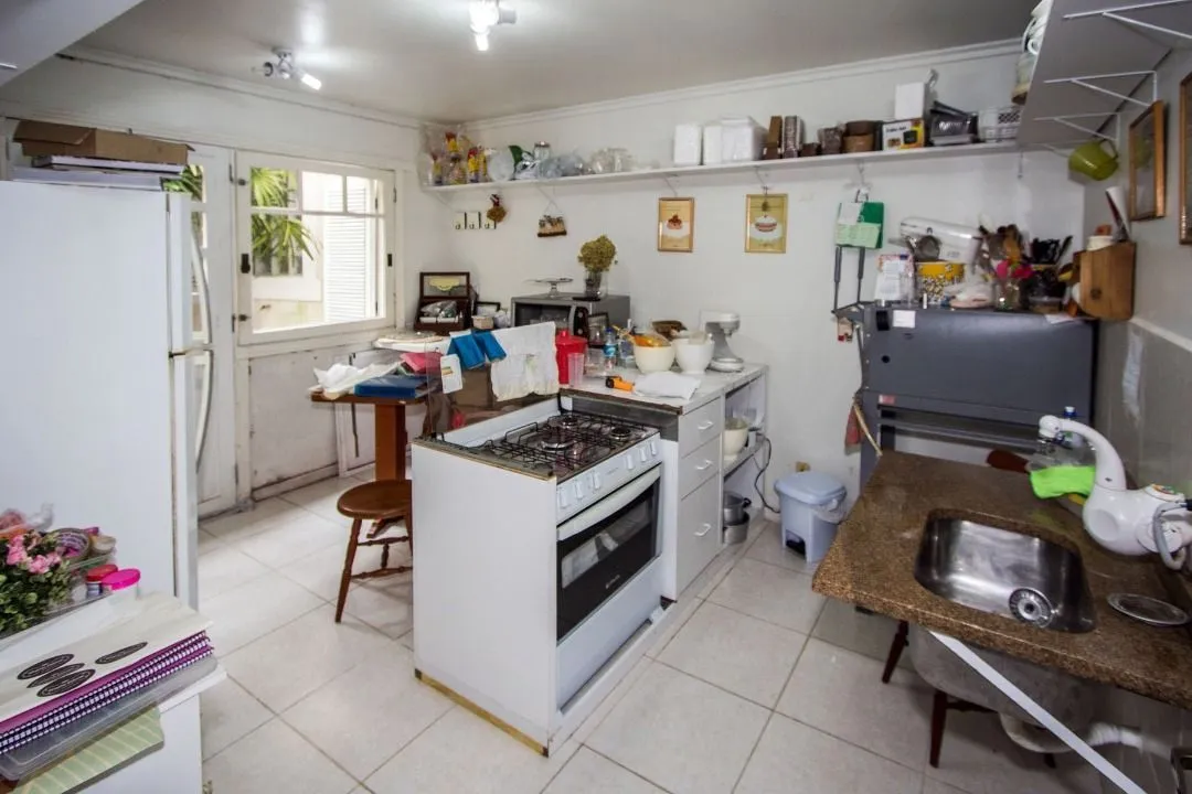 Imagem Casa para Venda - 489m², 4 dormitórios, sendo 2 suites, 3 vagas - Cristal
