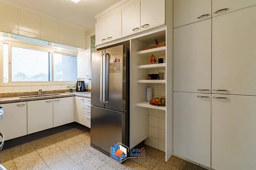 Imagem Apartamento para venda em Jardim Fonte do Morumbi com 3 quartos, sendo 3 suítes, 225m²