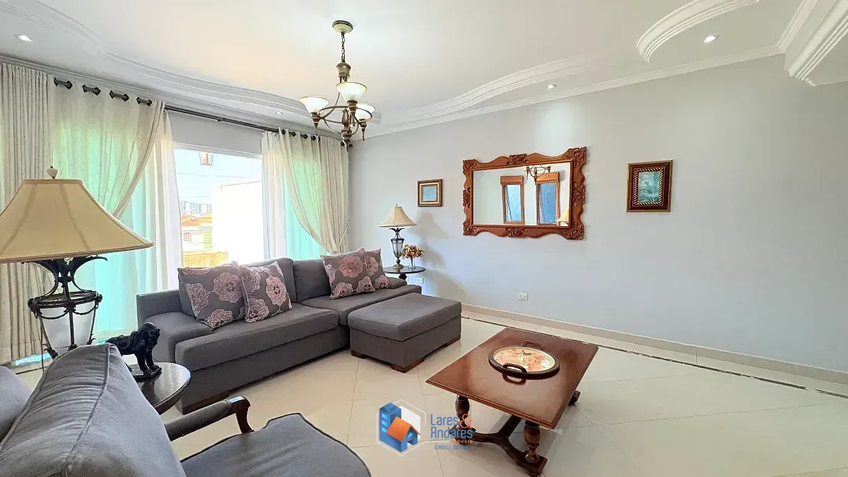 Imagem Sobrado para venda em Jardim Regina com 4 quartos, sendo 1 suíte, 277m²