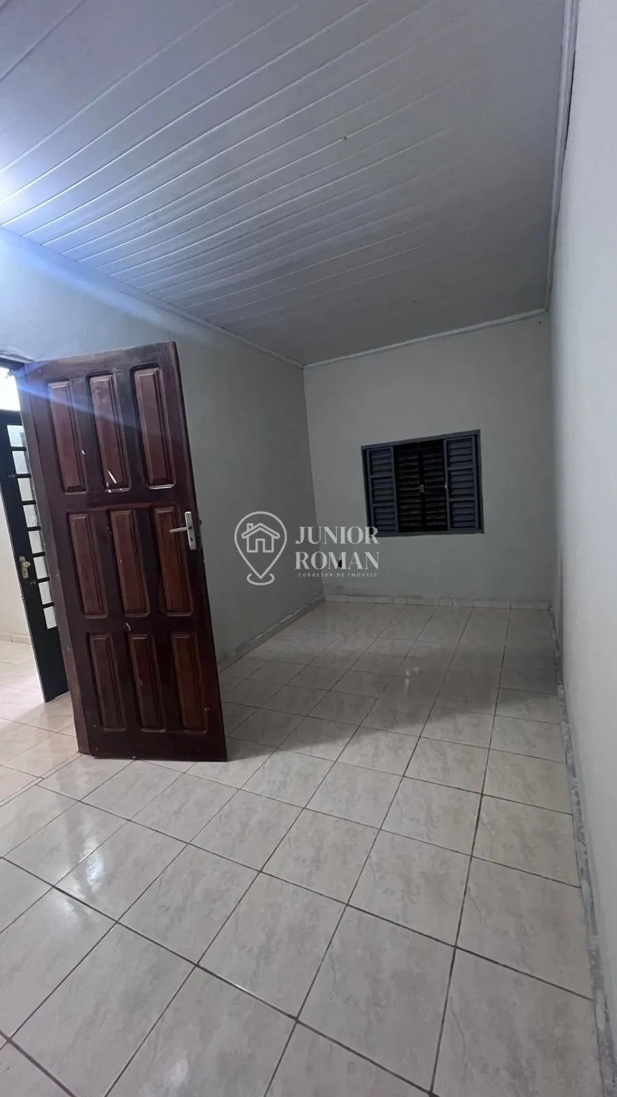 Imagem CASA 03 DORM 210M2 l PORTÃO ELETRICO - VILA DOS FUNCIONÁRIOS - BARREIRAS/BA