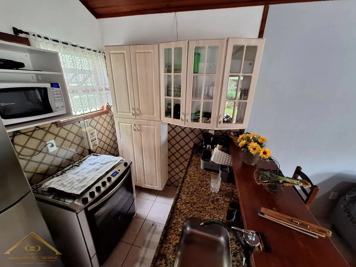Imagem Casa em Condomínio para Venda em Cabo Frio / RJ no bairro Peró