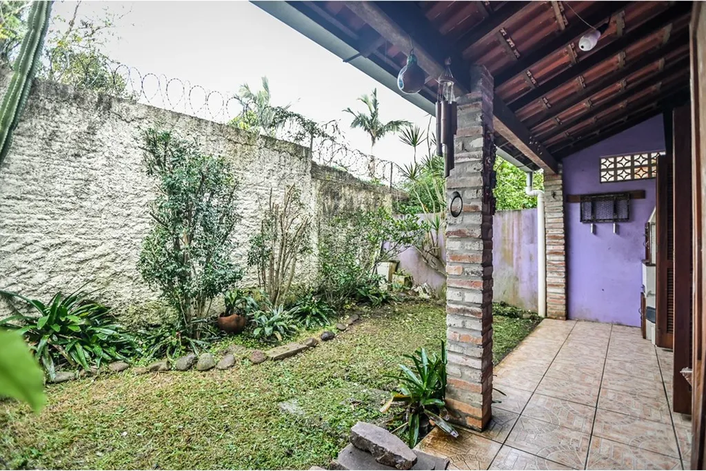 Imagem Casa de Condomínio em Serraria