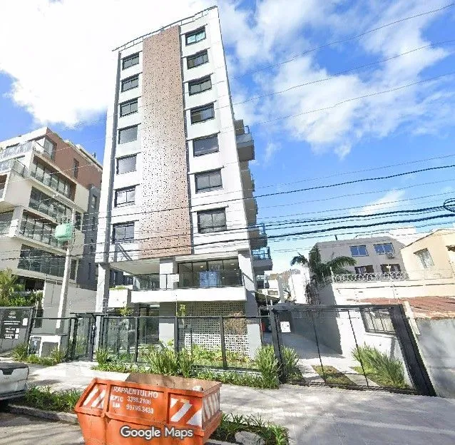 Imagem Excelente Apartamento semimobiliado de 71 m² privativos no Bairro Petrópolis.