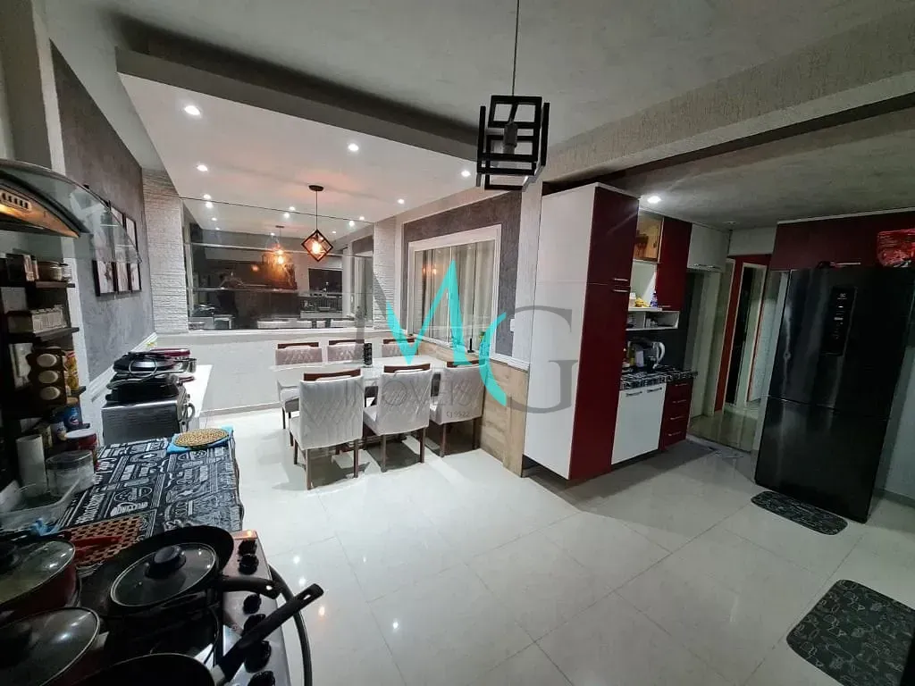 Imagem Casa com 3 dormitórios à venda, 250 m² por R$ 850.000 - Campo Grande - Rio de Janeiro/RJ