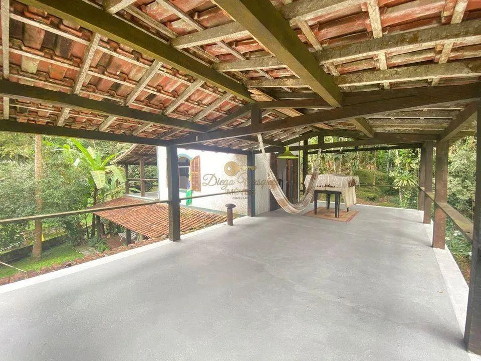 Imagem Casa em Condomínio para Venda em Guapimirim / RJ no bairro Monte Oliveti