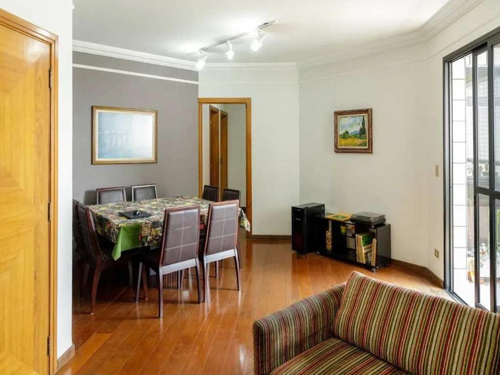 Imagem Imperdível! Apartamento de Luxo 3 quartos, 3 suítes, 4 banheiros, 2 vagas em São Bernardo do Campo - Condomínio Residencial Royal Towers.