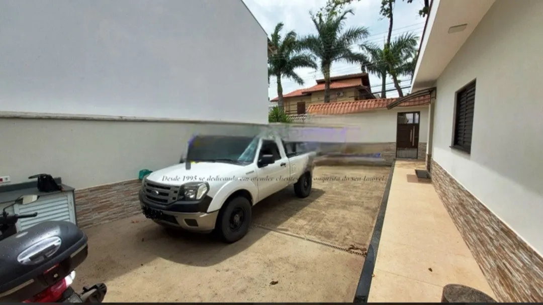Imagem VENDO LINDA CASA NA AVENIDA CUPECÊ!