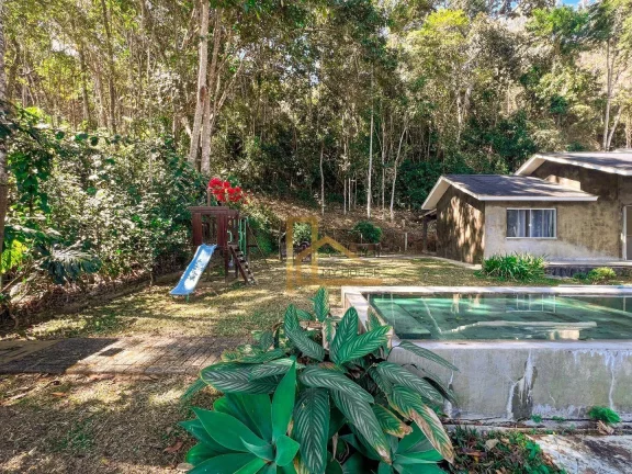 Imagem Casa Linear com 3 quartos com terreno plano e lazer privativo.