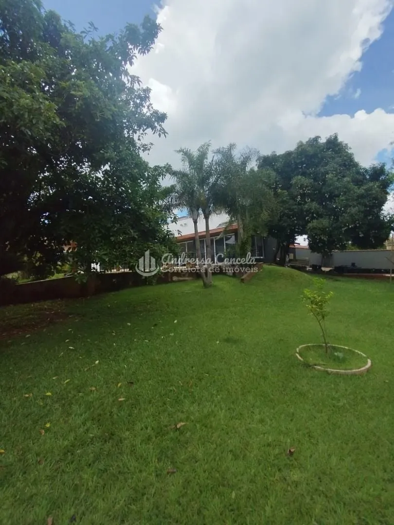 Imagem Rancho com 3 dormitórios à venda, 500 m² por R$ 3.090.000 - Condomínio Lago e Sol - Fronteira/MG