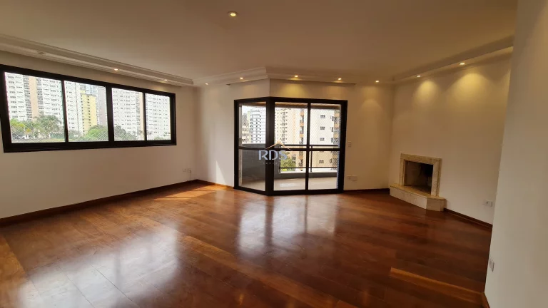 Imagem Lindo apartamento à venda, 150m², com 3 dormitórios, sendo 2 suítes, 3 vagas e depósito privativo.
