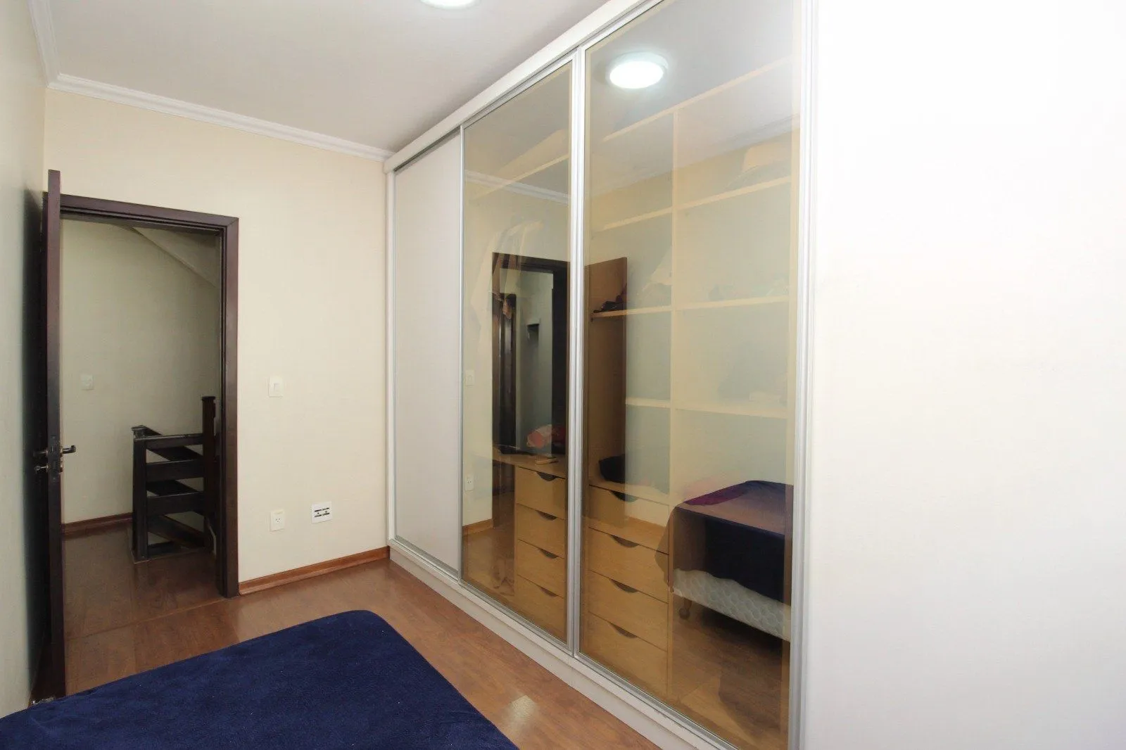 Imagem Casa de 180m² com 3 dormitórios no bairro Ecoville, Porto Alegre