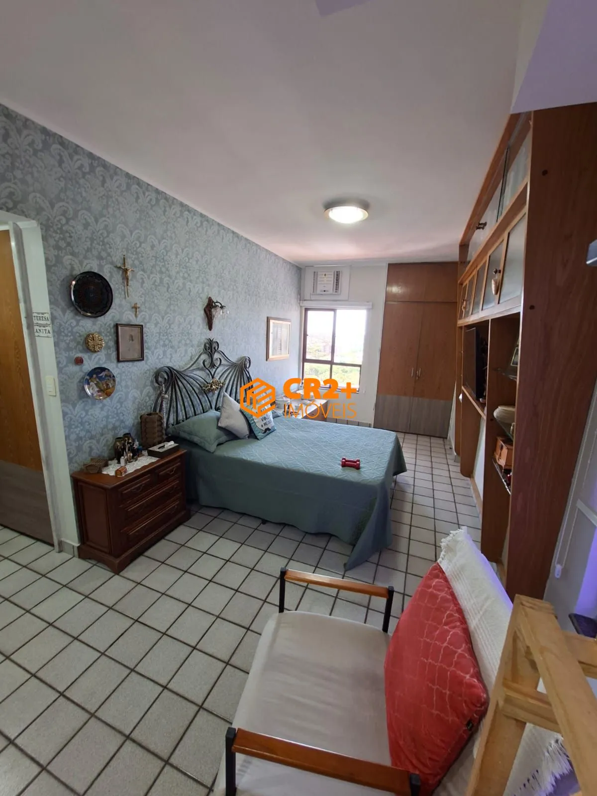 Imagem Vendo apartamento na Jaqueira, andar alto!