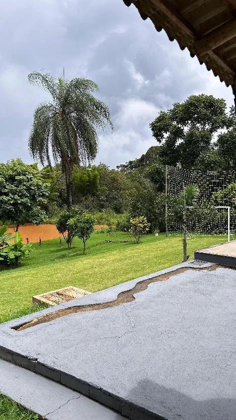 Imagem Excelente Chácara à Venda em Igarapé/MG 2.000 m² de área total,