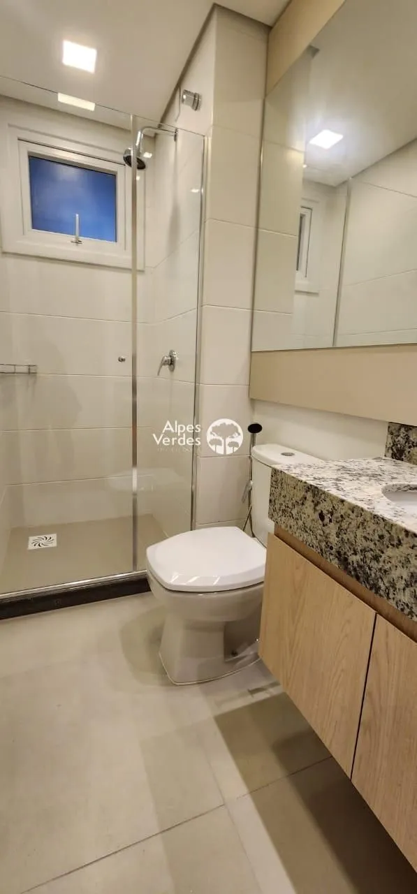 Imagem Vende-se apartamento semi-mobiliado em Gramado a 10 minutos da Rua Coberta