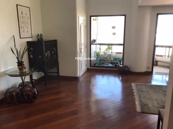 Imagem Apartamento em Moema, São Paulo-SP: 4 quartos, 4 suítes, 6 banheiros, 4 vagas, 358m². Venha conferir!