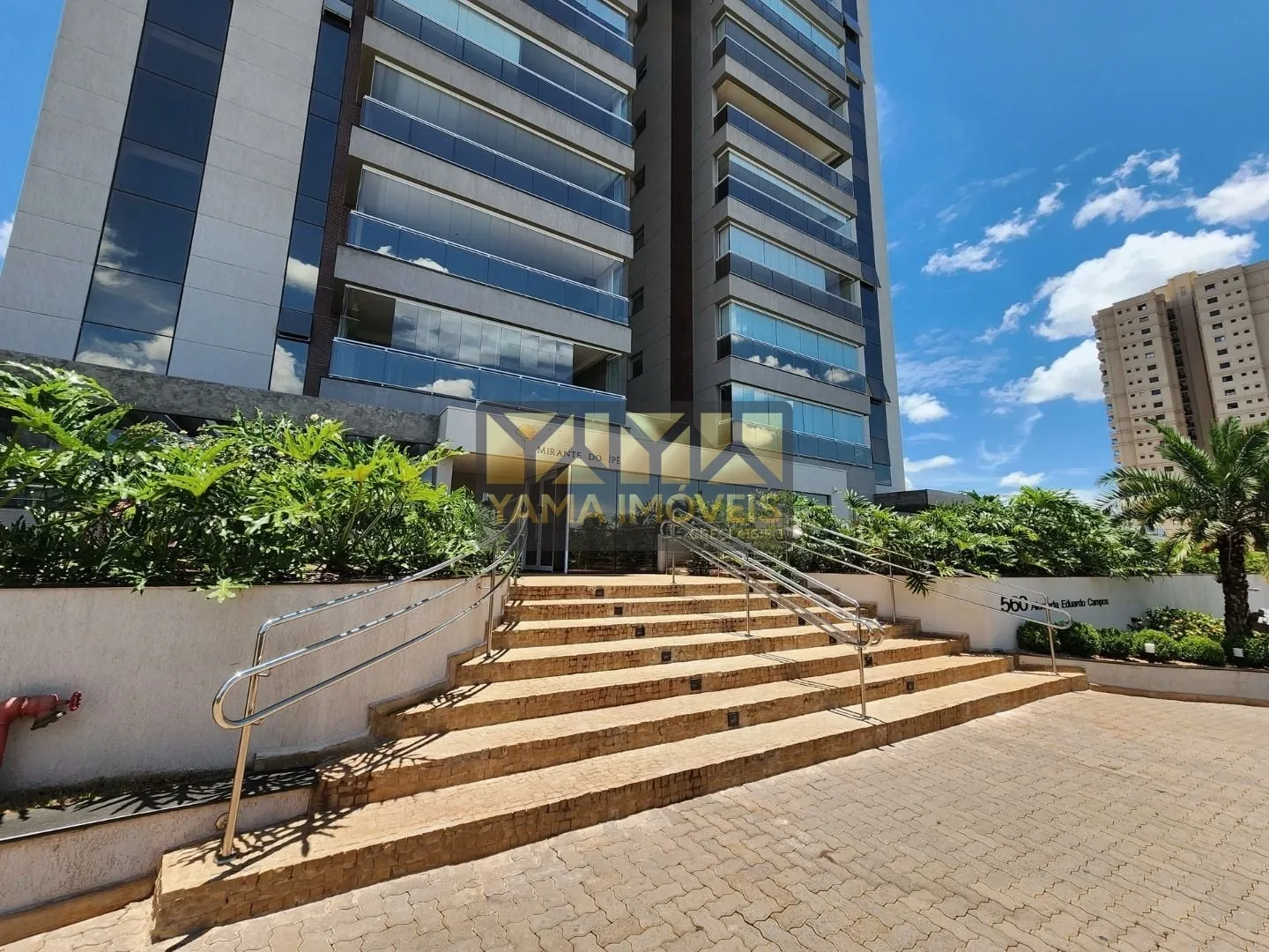 Imagem Edifício Mirante do Ipê - Liberdade de casa com segurança de apartamento, conheça essa jovem cobertura de 3 anos
