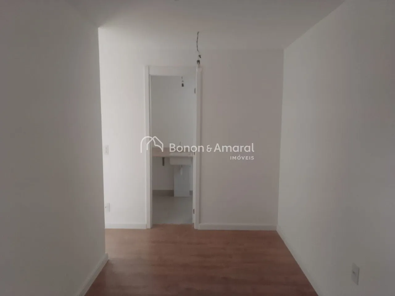 Imagem Duplex Amplo com 1 Suíte e 3 Vagas - 192 m²