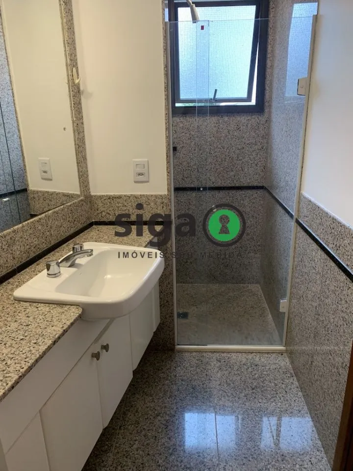 Imagem VENDE na Vila Suzana (Região do Morumbi) Apartamento com 4 suítes , 4 Vagas + Depósito