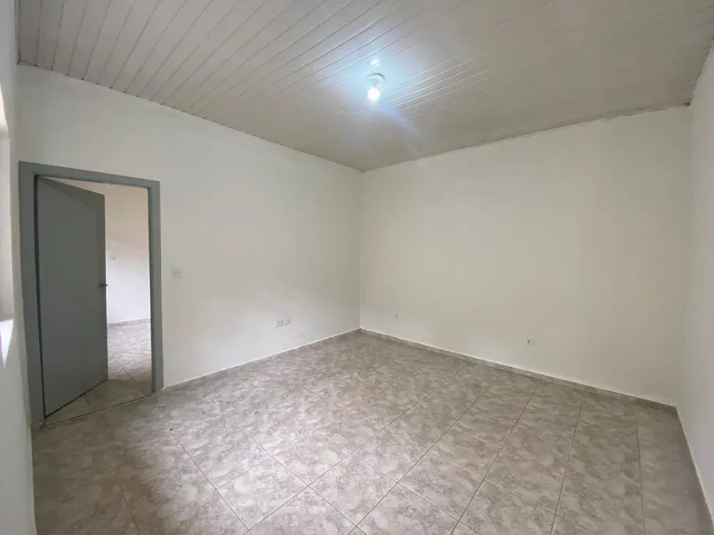 Imagem Casa com 2 Quartos para Alugar, 100 m² em Vila Anastácio - São Paulo