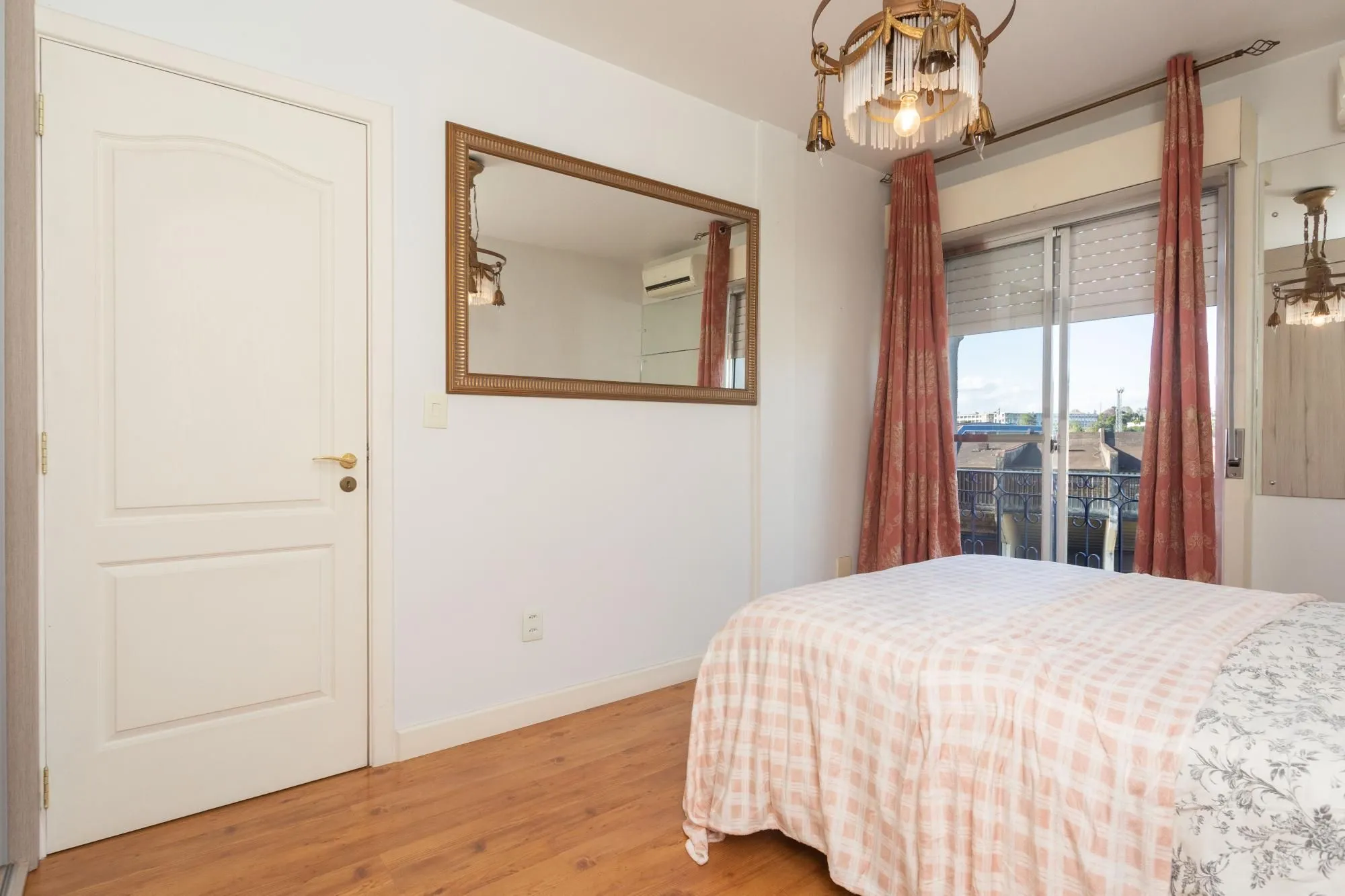 Imagem Cobertura - duplex à venda em Medianeira com 142m² 2 suítes, 1 vagas