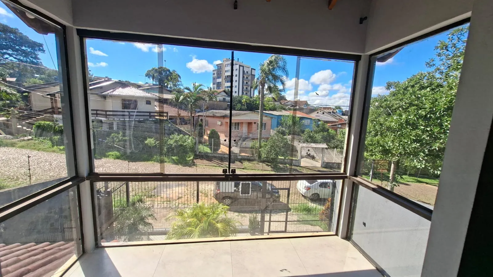 Imagem Casa impecável com suíte, piscina e espaço gourmet no Dom Feliciano - Centro de Viamão!