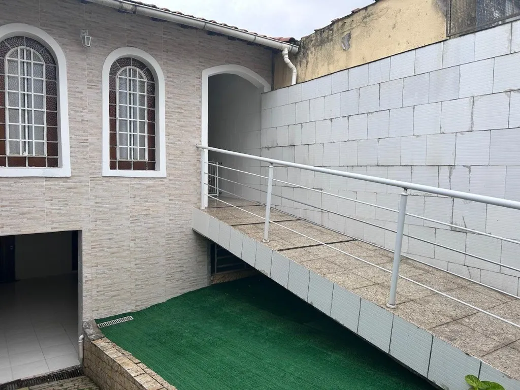 Imagem Imperdível casa à venda em Santo André-SP, Vila Humaitá: 3 quartos, 1 suíte, 2 banheiros, 3 vagas - 225m²!