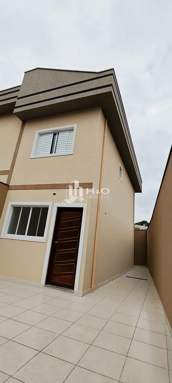 Imagem Sobrado Frontal à Venda na Vila Áurea - Guaianazes
