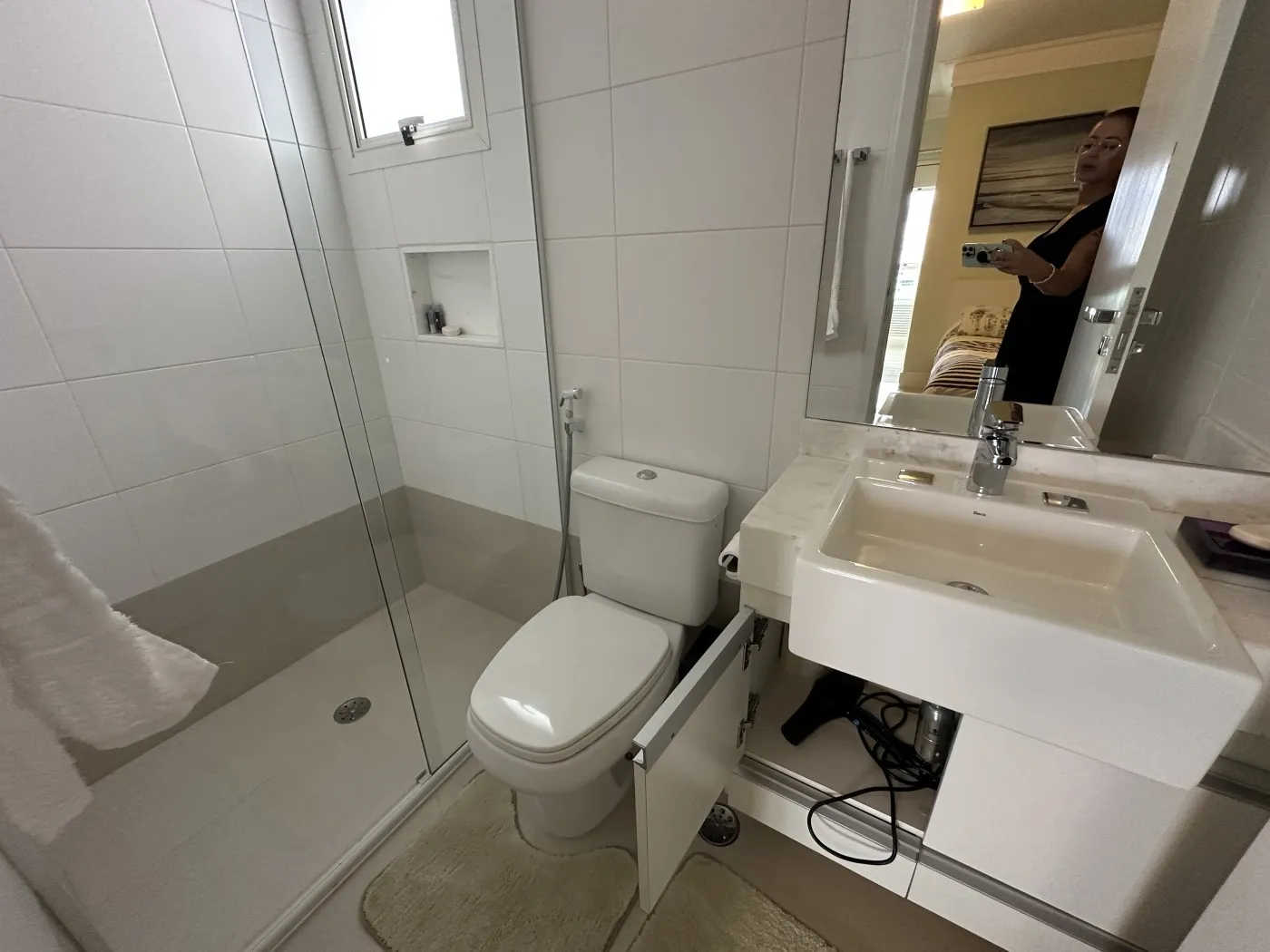 Imagem Apartamento para Locação, Centro, 4 dormitórios, 3 suítes, 4 banheiros, 2 vagas