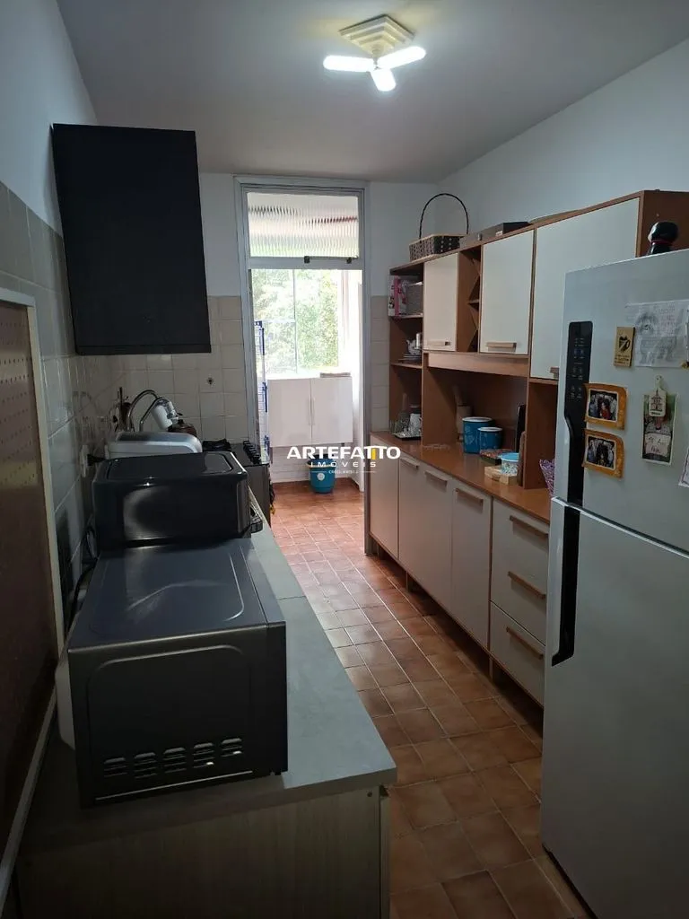 Imagem São 84,55 mt2, divididos da seguinte forma: 4 quatros e 3 banheiros