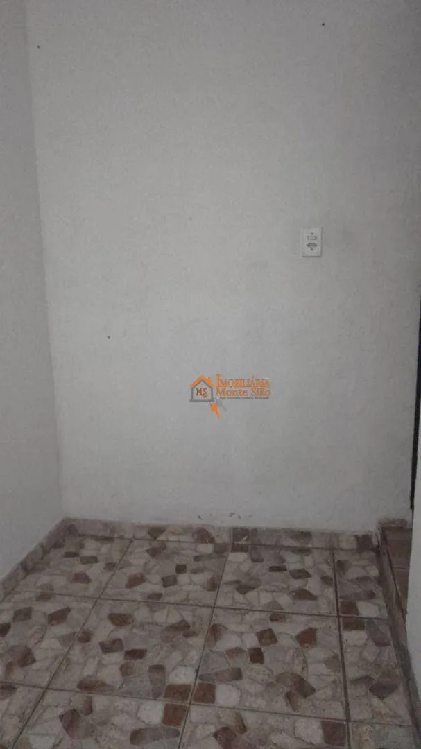 Imagem Sobrado com 12 dormitórios à venda, 375 m² por R$ 350.000,00 - Taboão - Guarulhos/SP