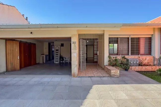 Imagem Casa para venda no bairro Jardim Lindóia em Porto Alegre
