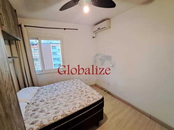 Imagem Apartamento com 60m², 1 quarto, 1 quadra da praia, elevador e portaria por R$420.000,00 na Ponta da Praia em Santos