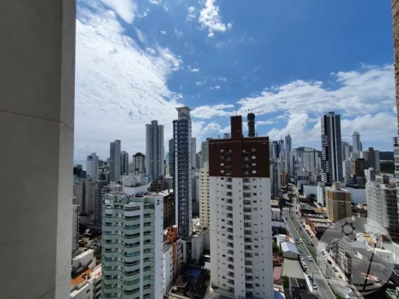 Imagem Viva com Conforto: 3 Suítes, 4 Vagas, Lazer Completo em BC