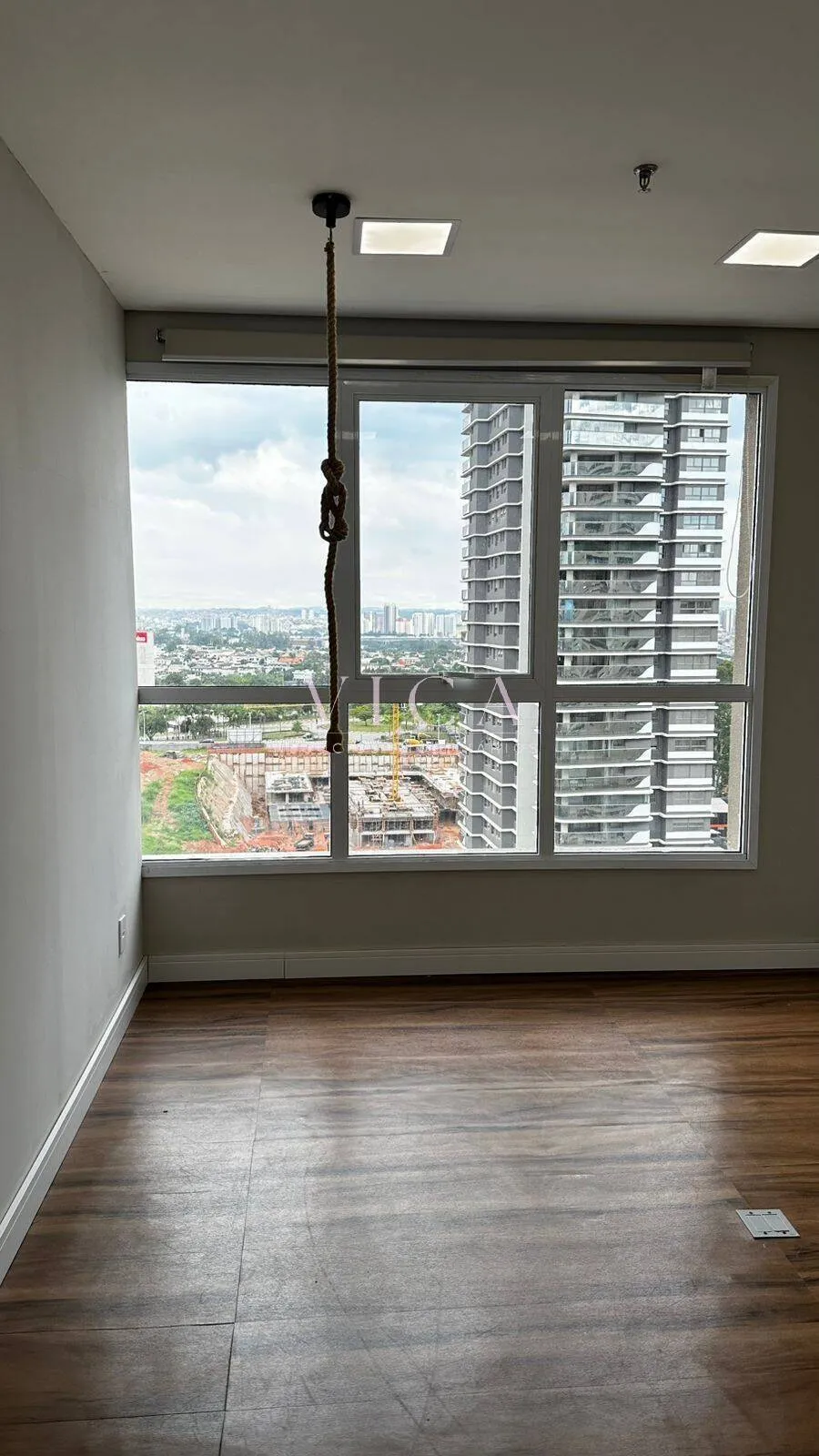 Imagem Sala Com 55m² para aluguel por R$ 4.000,00 - Alphaville/SP