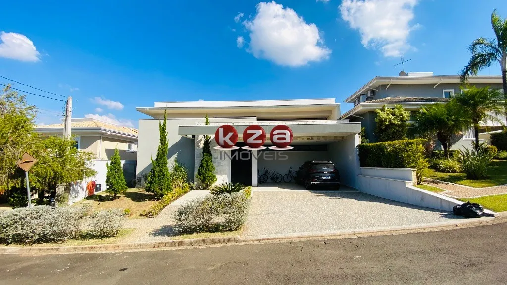 Imagem Casa de Luxo à Venda em Condomínio Exclusivo em Valinhos-SP: 3 quartos, 3 suítes, 3 salas, 5 banheiros, 2 vagas de garagem, 317m².