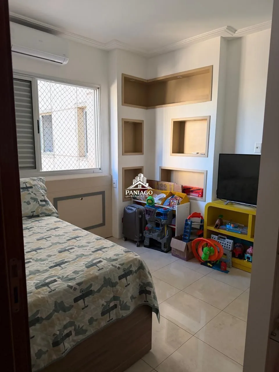 Imagem APARTAMENTO SEMIMOBILIADO À VENDA - EDIFÍCIO CECÍLIA MEIRELES