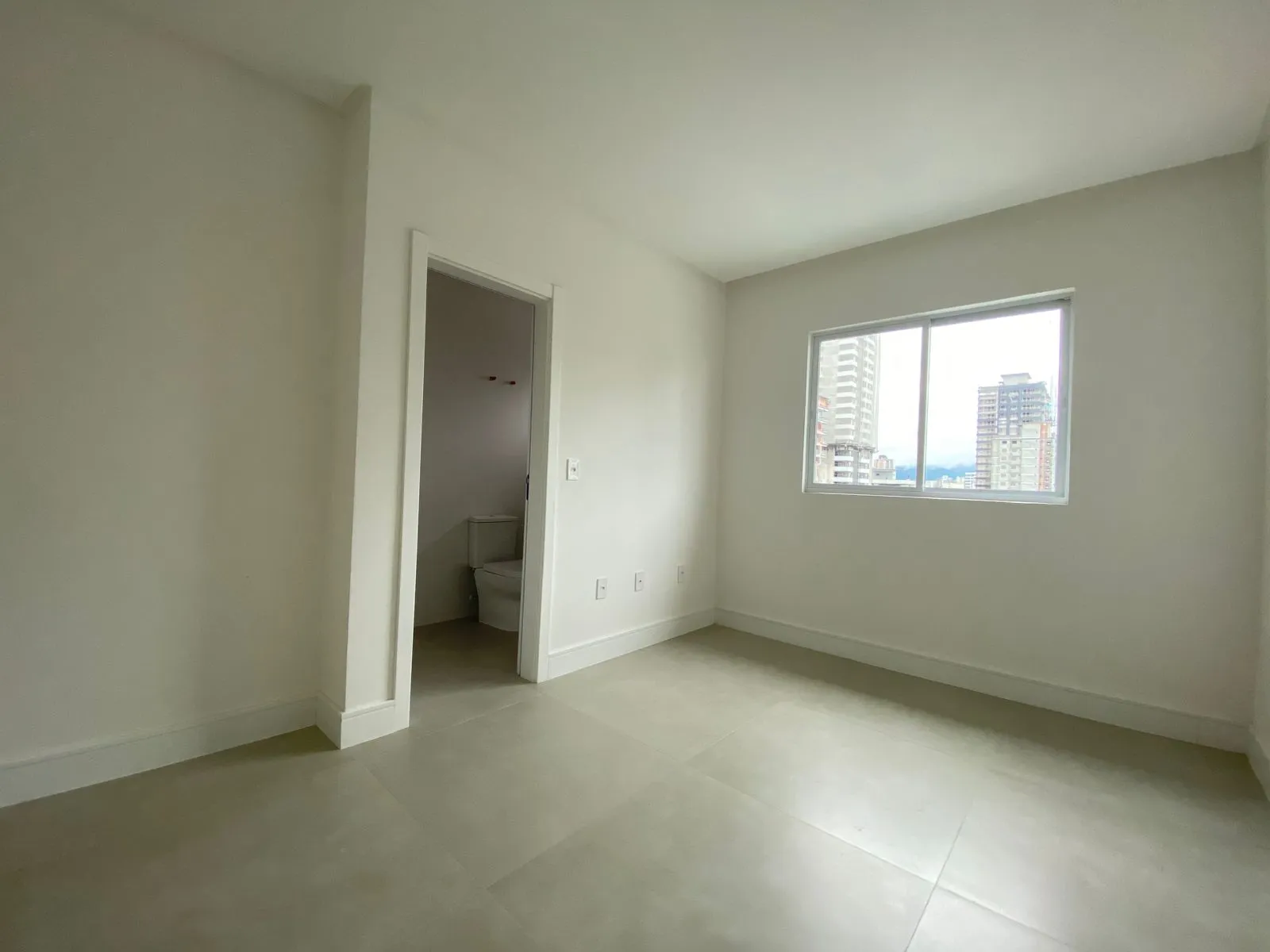 Imagem Apartamento à venda com 147m2 por R$ 1.650.000,00