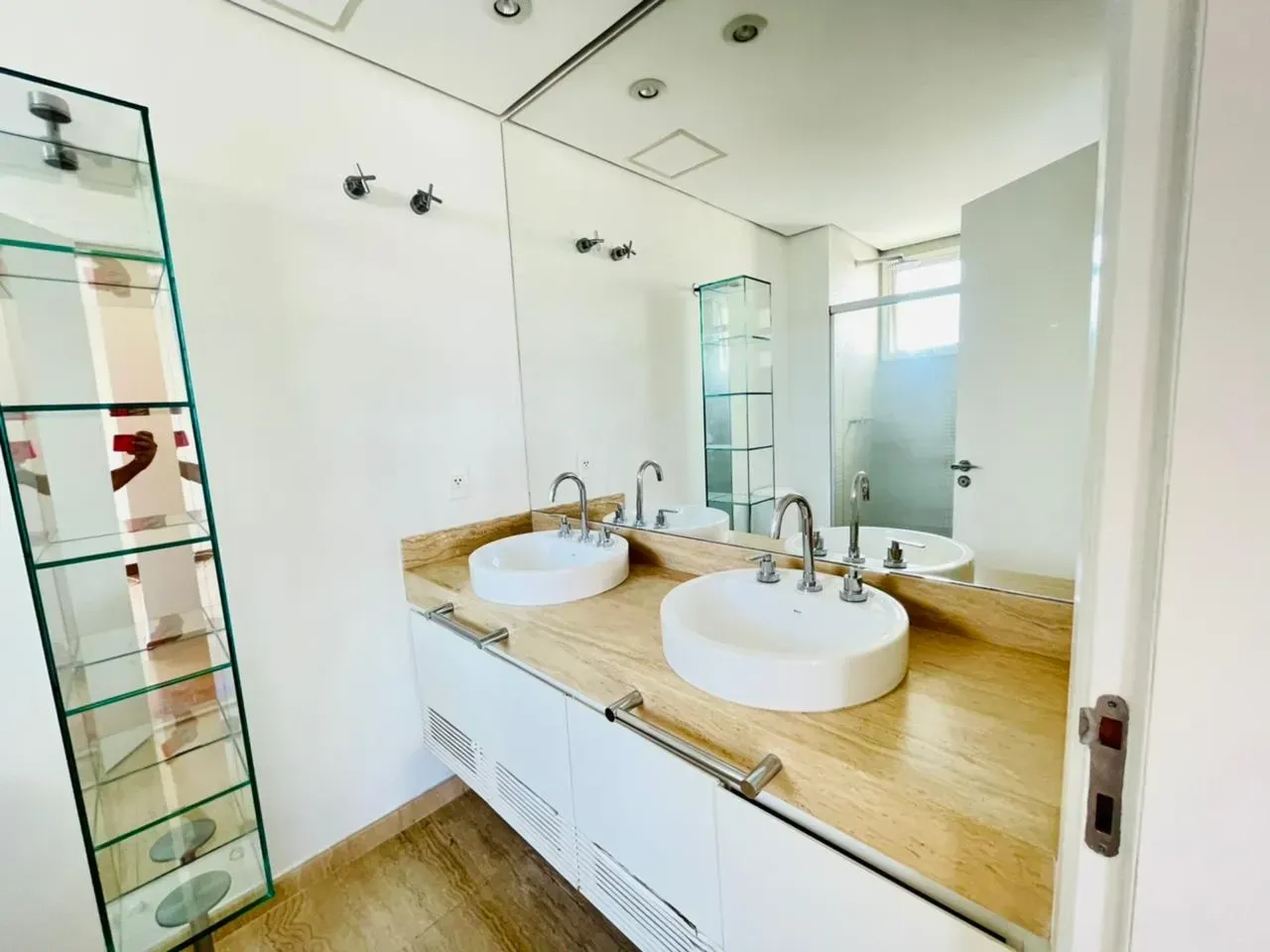 Imagem Apartamento com 3 Quartos à Venda ou Locação, 215 m² em Sumaré - São Paulo