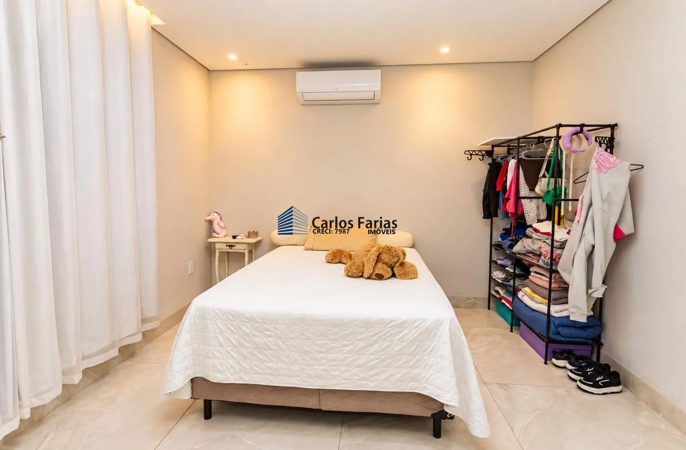 Imagem Casa em Condomínio para Venda em Brasília, Setor Habitacional Jardim Botânico, 3 dormitórios, 1 suíte, 4 banheiros, 2 vagas