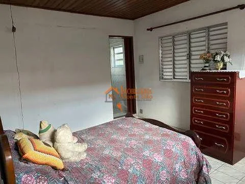 Imagem Sobrado com 4 dormitórios à venda, 360 m² por R$ 850.000,00 - Picanço - Guarulhos/SP