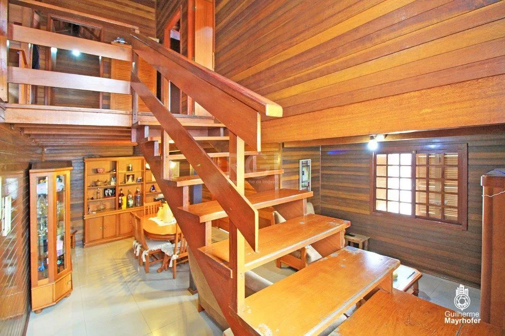 Imagem Casa para Venda - 235m², 3 dormitórios, sendo 1 suites, 3 vagas - Sarandi