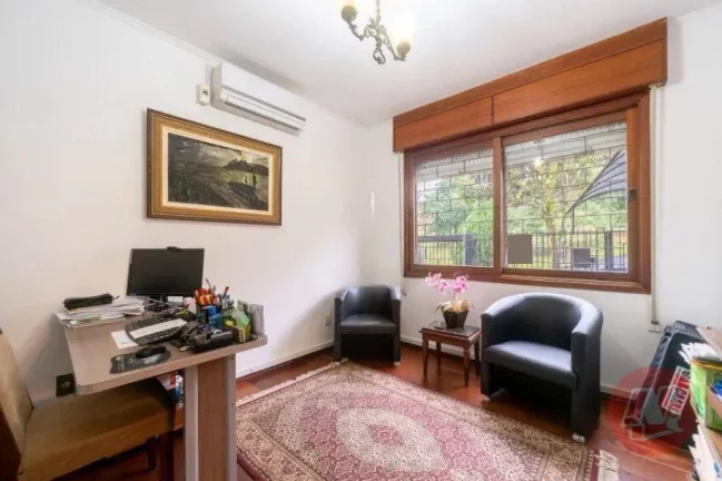 Imagem Casa com 3 dormitórios, 299 m² - venda por R$ 2.385.000,00 ou aluguel por R$ 23.499,00/mês - Boa Vista - Porto Alegre/RS