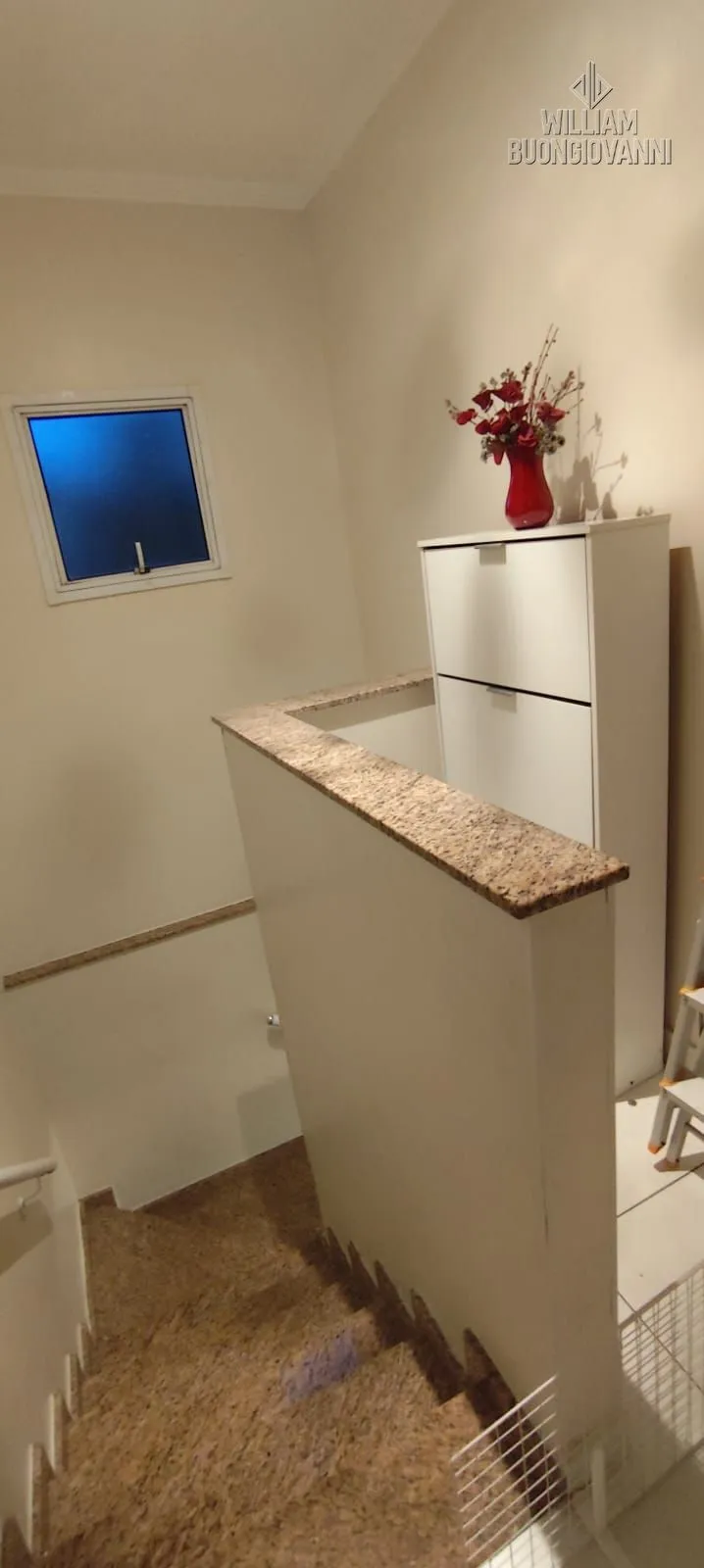 Imagem Sobrado à venda - 3 dorms, suíte, 145 m², churrasqueira e 2 vagas