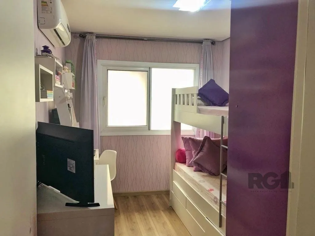 Imagem Casa em condomínio 114m² - 3 dormitórios, 1 suíte e 2 vagas no bairro Sarandi