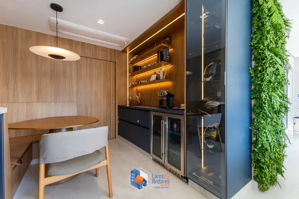 Imagem Apartamento para venda em Moema com 3 quartos, sendo 3 suítes, 170m²