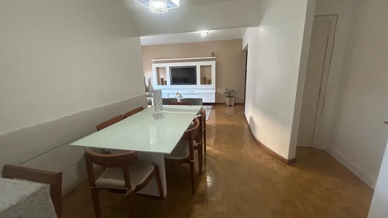 Imagem APARTAMENTO DE FRENTE 03 DORMITÓRIOS -MENINO DEUS