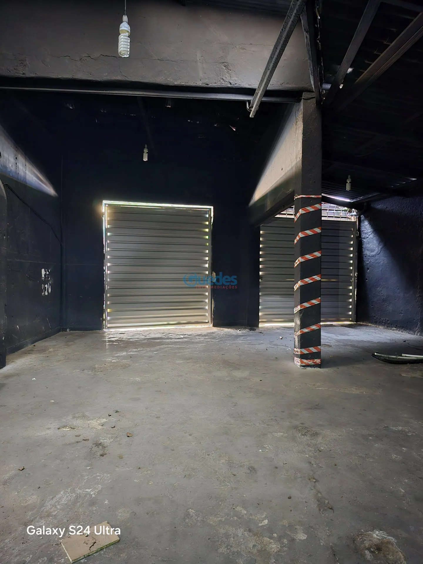 Imagem Loja/Salão na Lapa-SP, 200m², 2 Banheiros, Venda e Locação