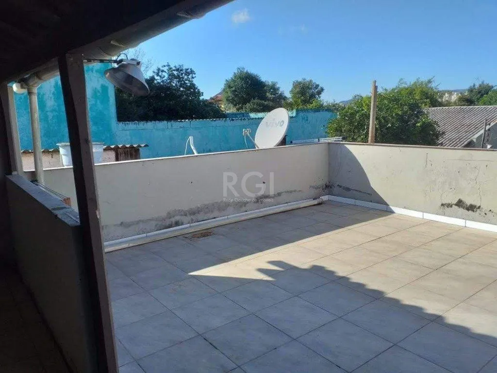 Imagem Casa para Venda - 200m², 6 dormitórios, 4 vagas - Tristeza